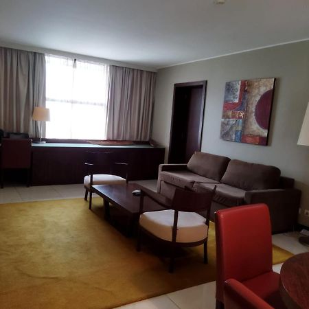 Skyna Hotel Luanda Exterior photo