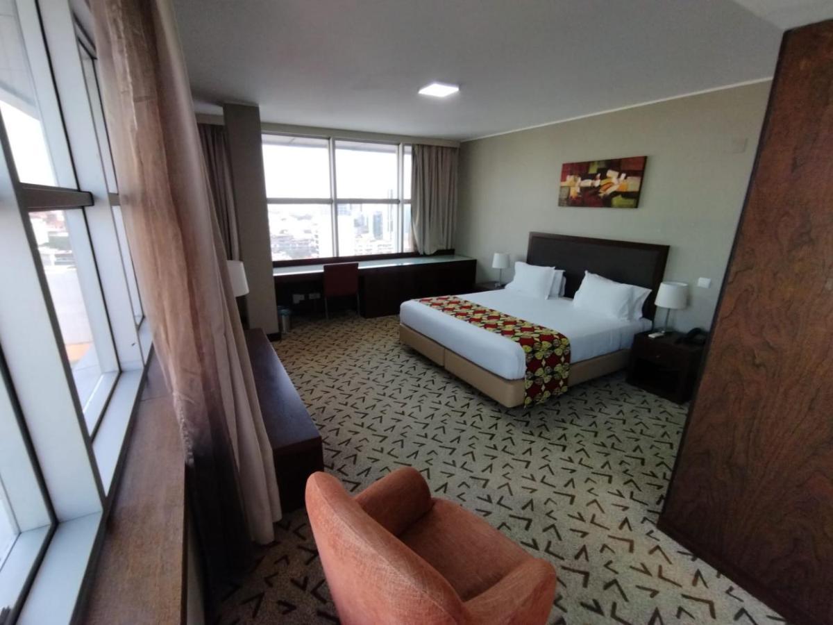 Skyna Hotel Luanda Exterior photo