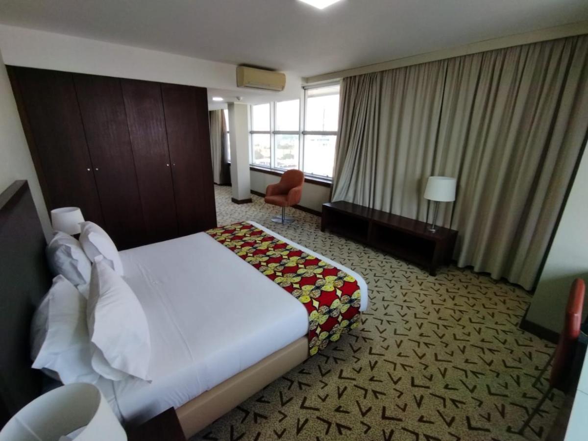 Skyna Hotel Luanda Exterior photo