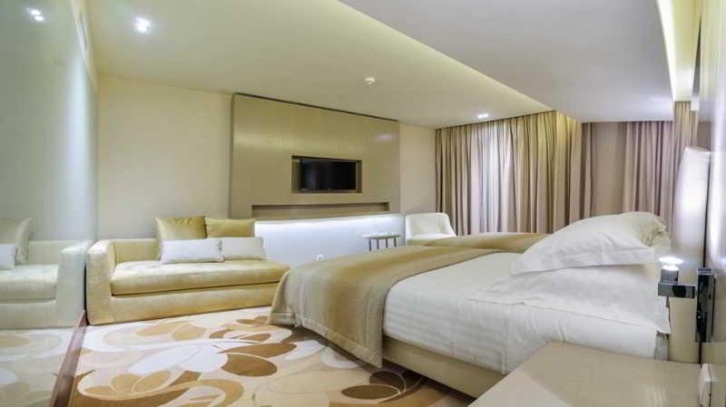 Skyna Hotel Luanda Room photo