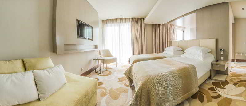 Skyna Hotel Luanda Exterior photo