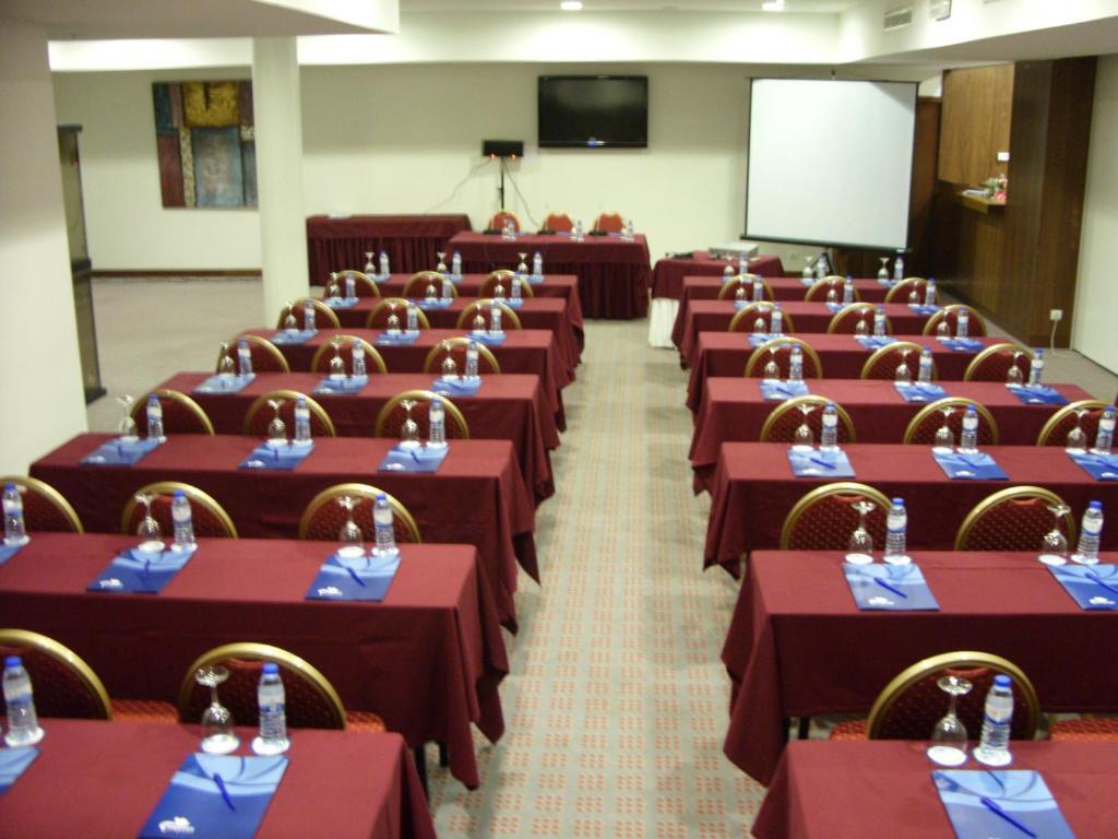 Skyna Hotel Luanda Exterior photo