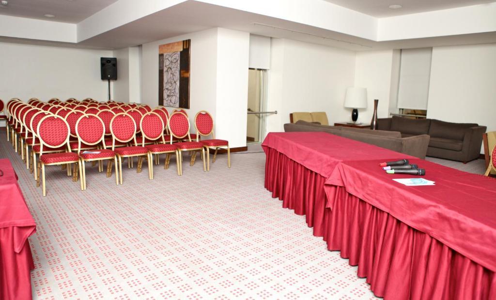 Skyna Hotel Luanda Exterior photo