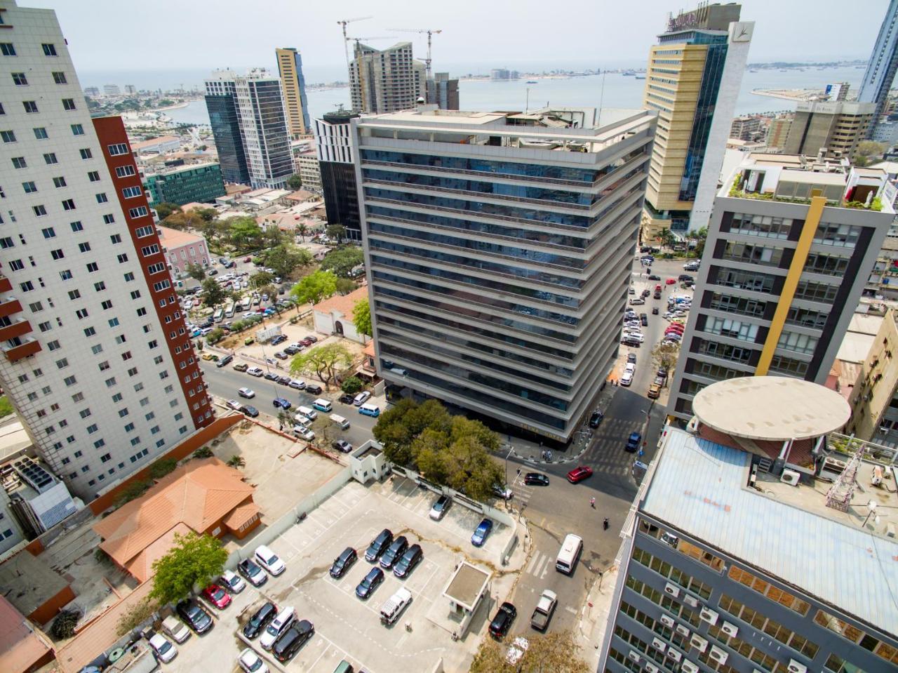Skyna Hotel Luanda Exterior photo